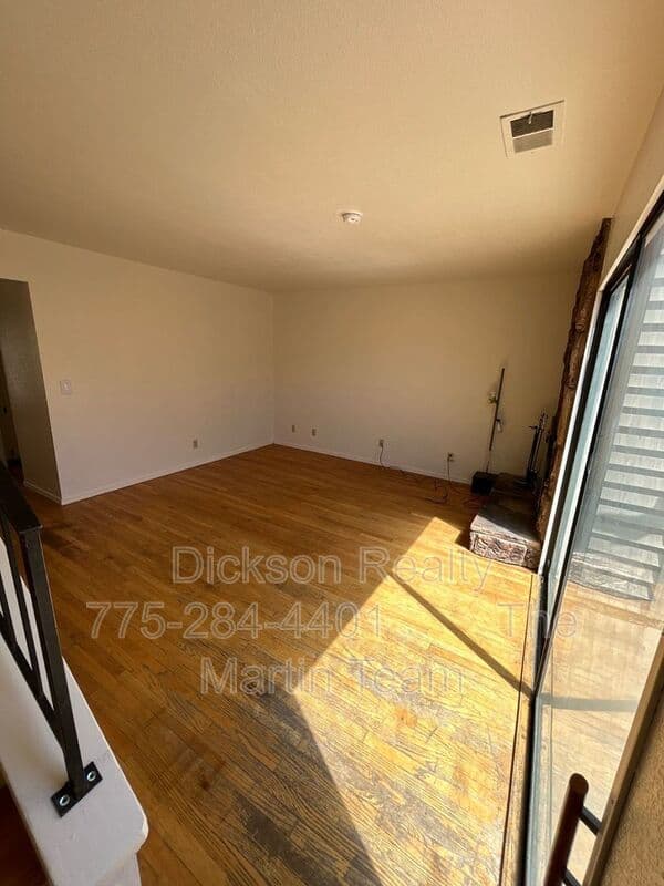 Reno House: 14002 Lear Blvd