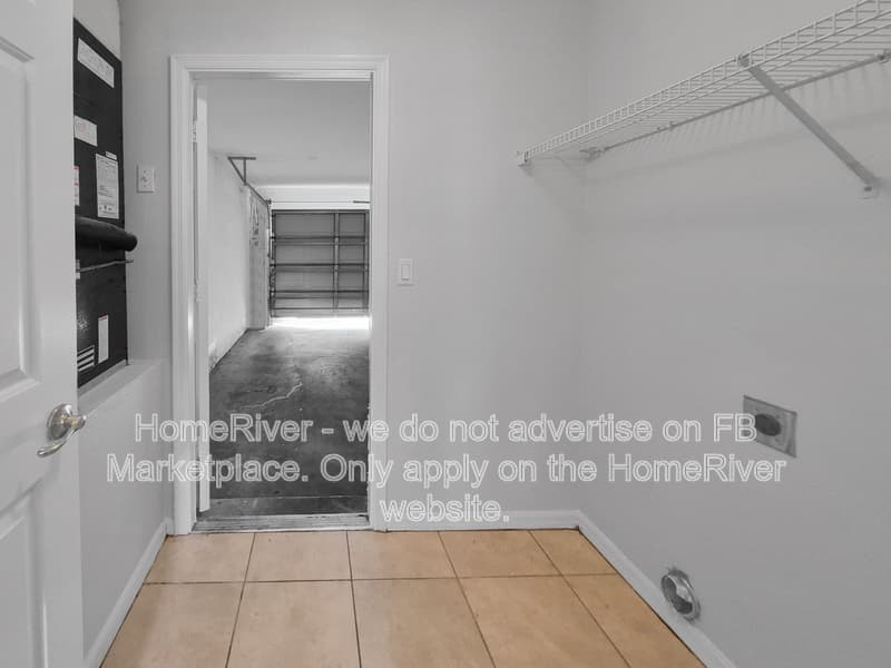 Valrico House: 2549 Siena Way