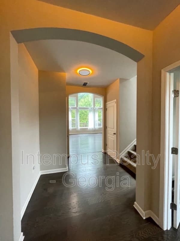 Powder Springs House: 3816 Thackary Dr
