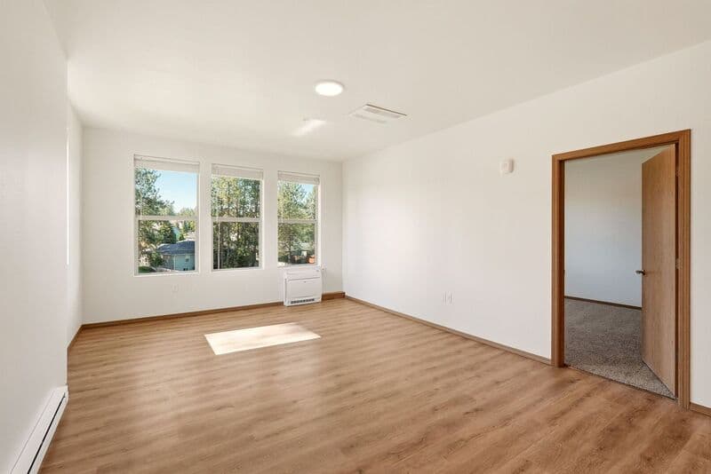 Spokane House: 1123 E Hastings