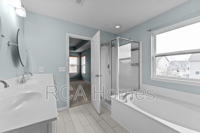 Zionsville House: 7827 Wedgetail Drive