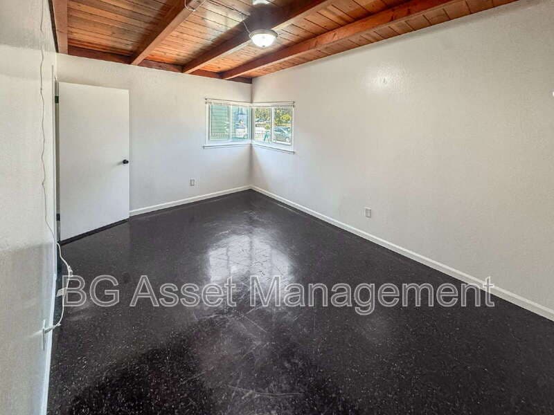 Richmond House: 1526 Visalia Avenue
