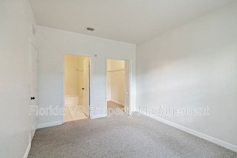 Homestead Condo: 1663 SE 29 st.
