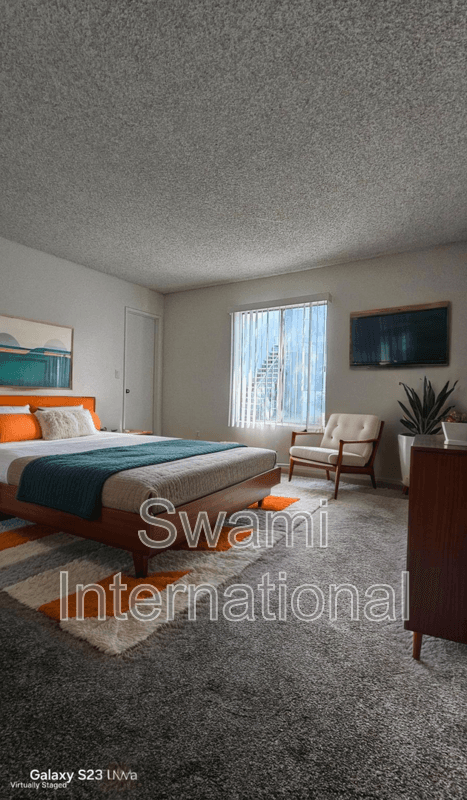 Bellflower Condo: 10030 Rosecrans Ave.