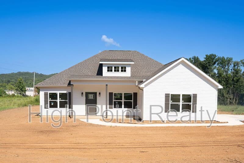 Fort Payne House: 3510 Godfrey Ave NE