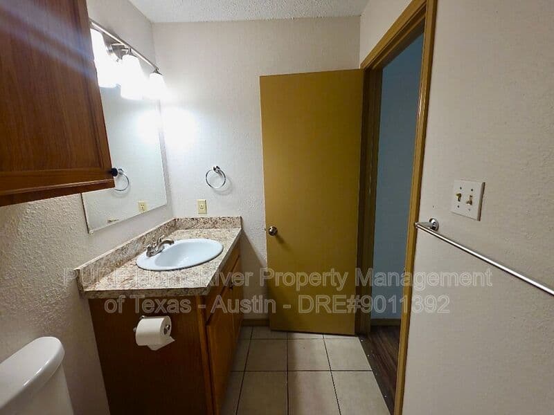 Round Rock Condo: 1015 Woodlief Trl