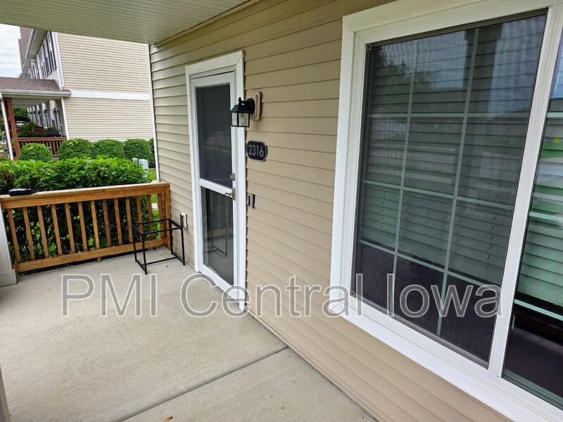 Norwalk Townhome: 2316 Hazeltine Place