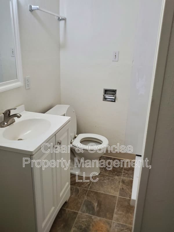 Eugene Condo: 30 Monroe Street