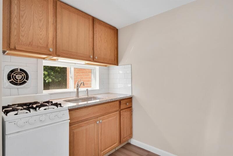 East Hartford Condo: 353 A Main Street