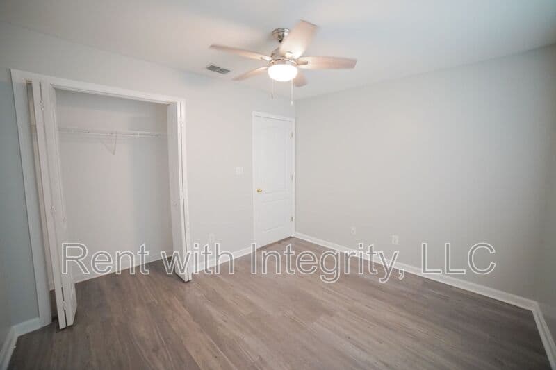 Tallahassee House: 1060 Kingdom Drive