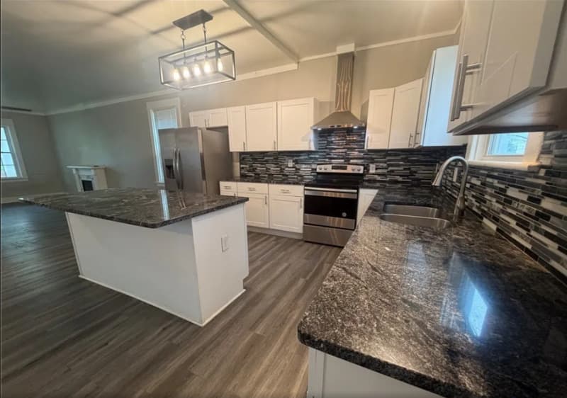 Richmond House: 3106 Carolina Ave