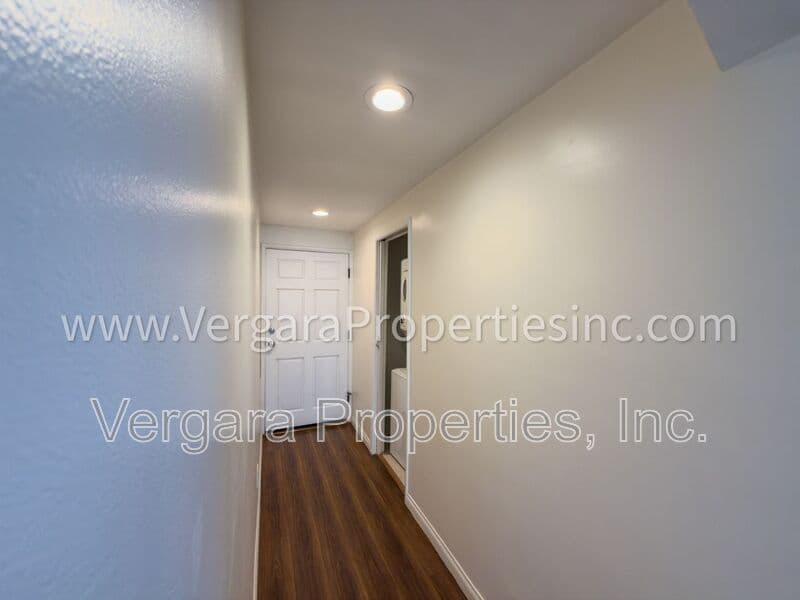 Redondo Beach Condo: 1806 Esplanade