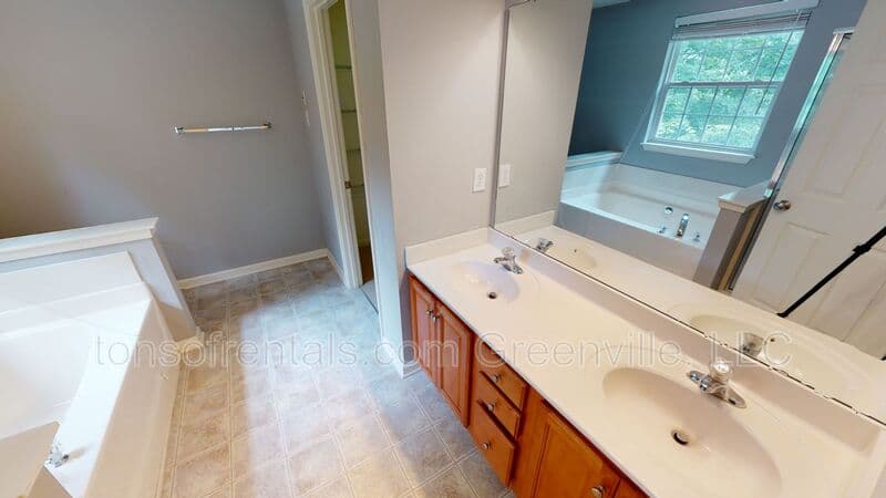 Greenville Townhome: 106 Heavenly Way