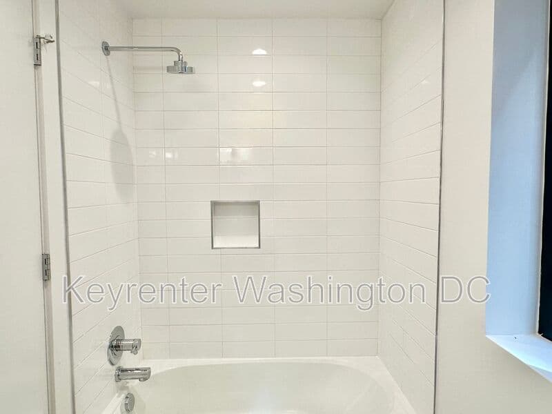 Washington Condo: 1460 Belmont St