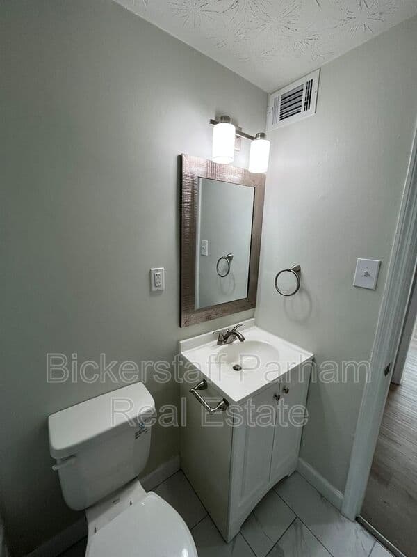 Columbus Condo: 1033 Adair Avenue