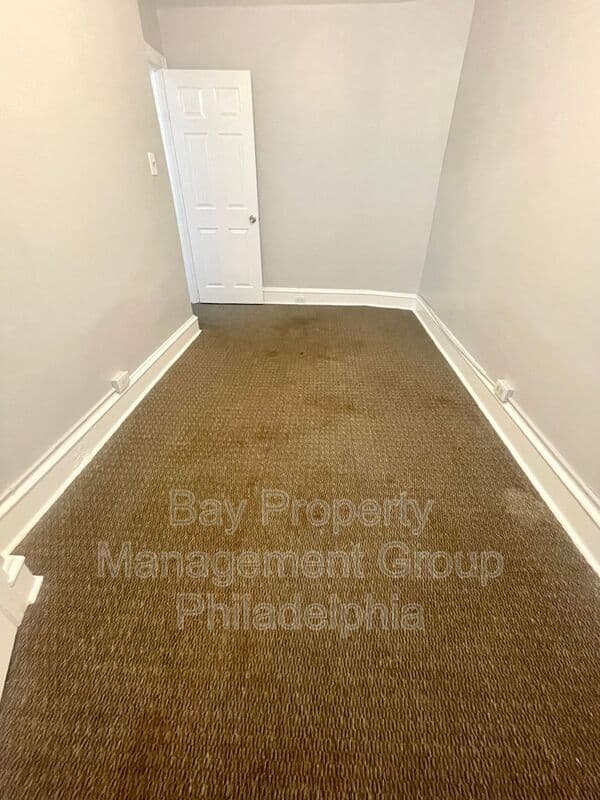 Philadelphia House: 5029 N Franklin St