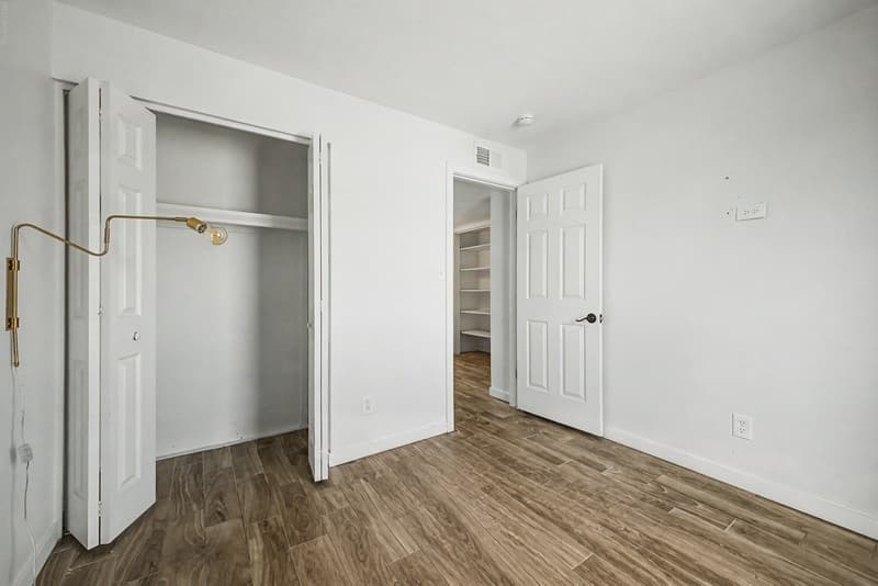 Phoenix House: 13608 N 41st Place