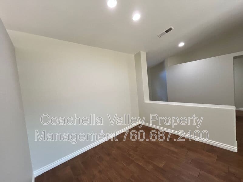 Indio House: 43209 Avenida Isabella