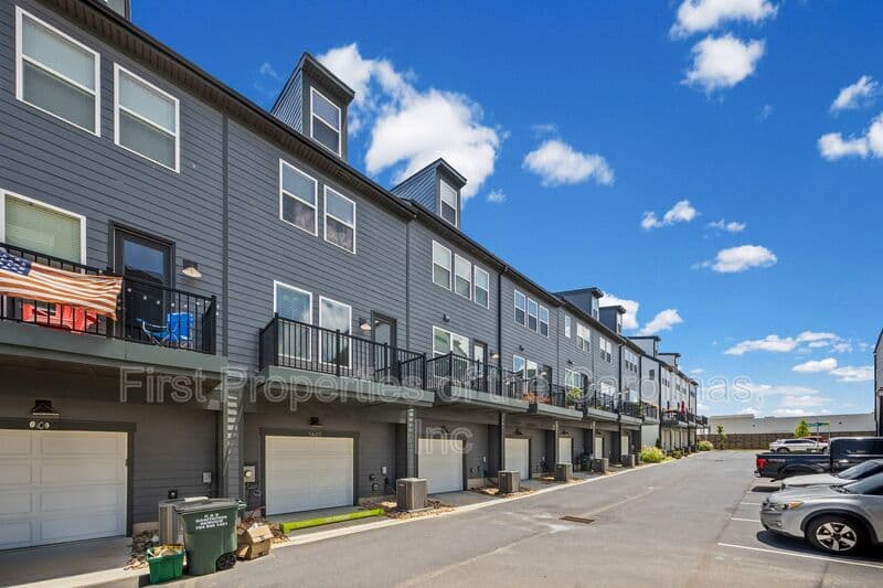 Charlotte Townhome: 5640 Kingspan Drive