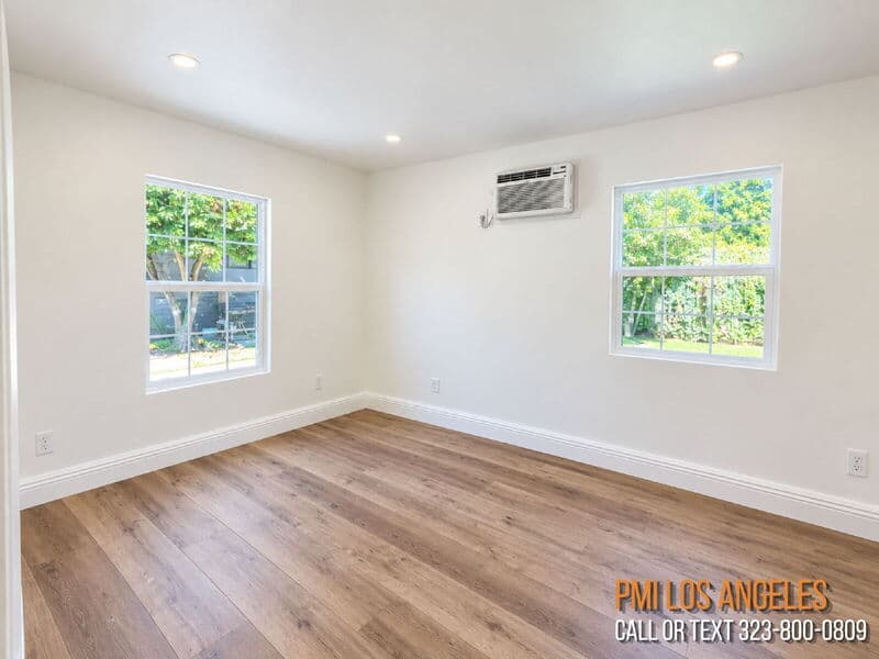North Hollywood House: 5710 Lemp Avenue