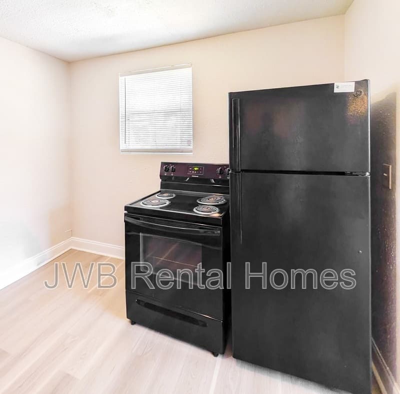 Jacksonville Condo: 1530 21st St W #3