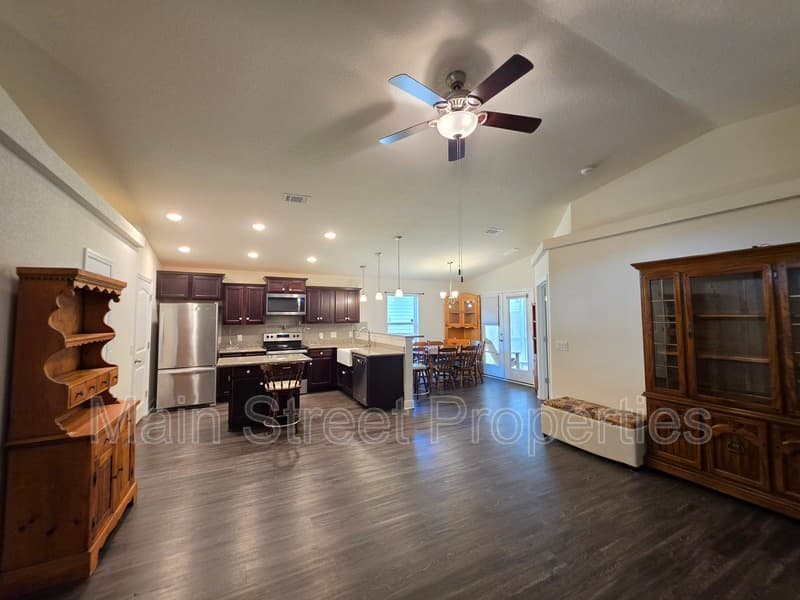 Pace House: 5165 Peach Drive