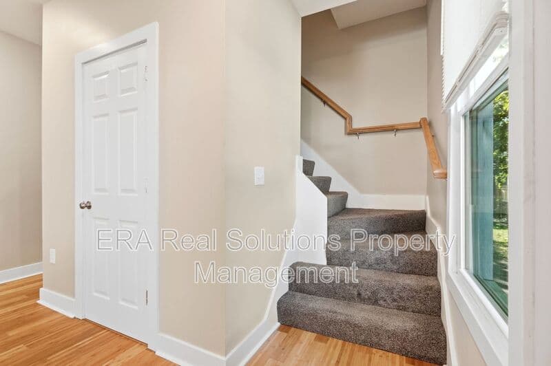 Columbus Condo: 871 Bellows Ave