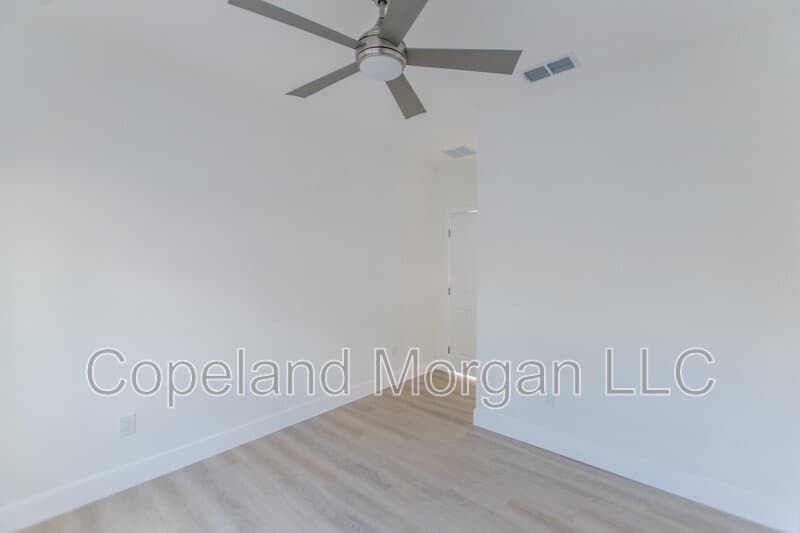 St. Petersburg Condo: 3720 Iris Street North