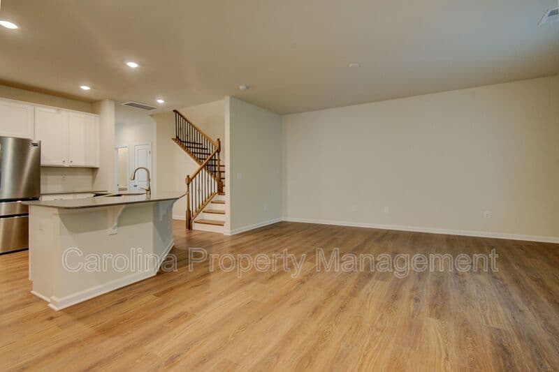 Charlotte House: 14061 Castle Nook Dr