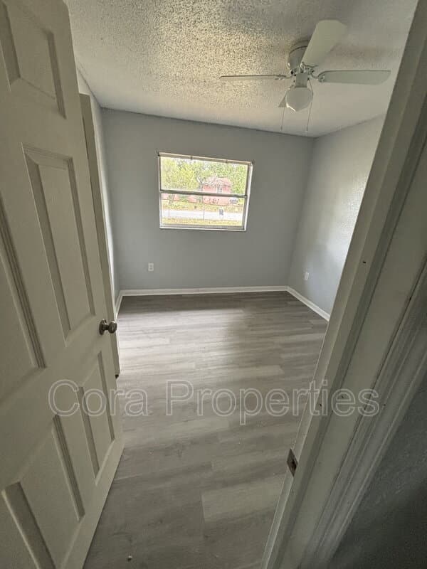 Lake Wales House: 2436 Lilly Street