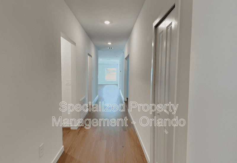 Ocala House: 4838 NW 16th Ln