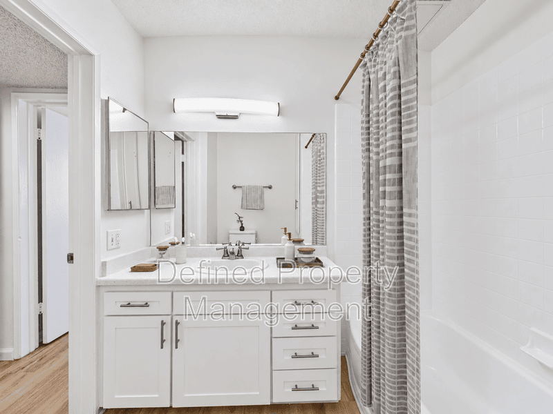 SHERMAN OAKS Condo: 14955 DICKENS ST