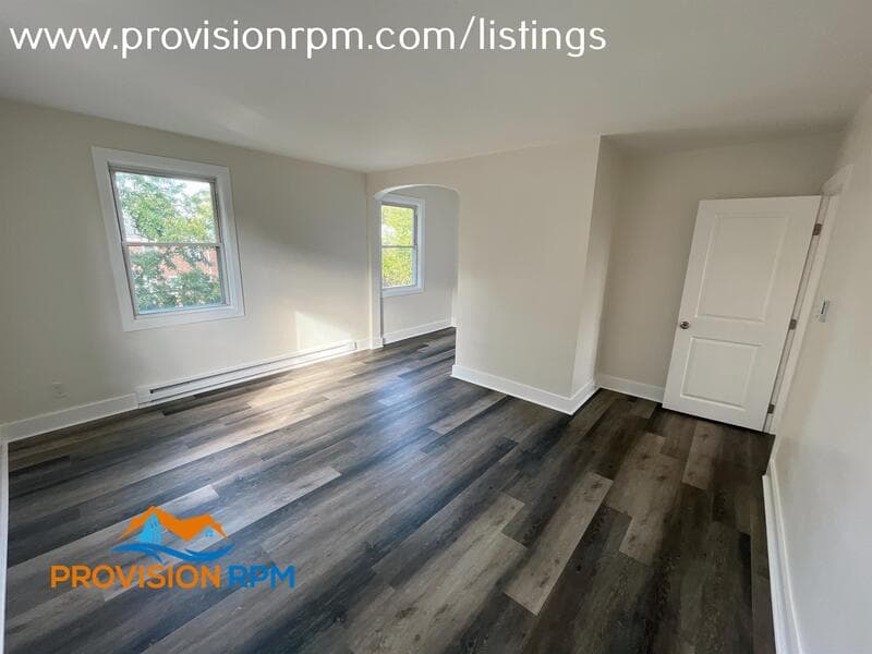 Dundalk Condo: 2939 Cornwall Road