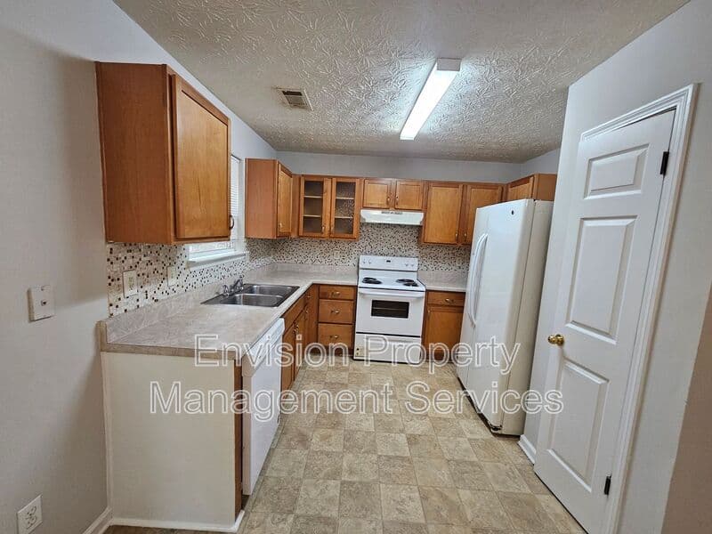 Jonesboro House: 678 Georgetown Court