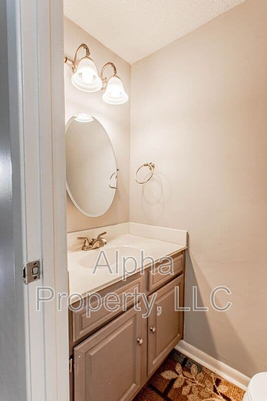 Taylors Condo: 812 Reid School Rd
