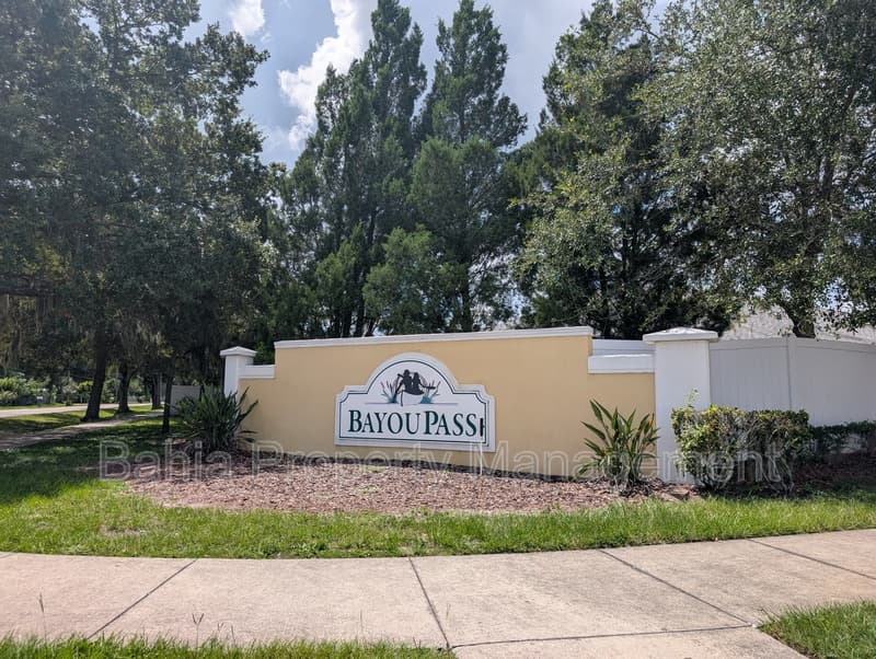Ruskin House: 1122 Shared Passion St