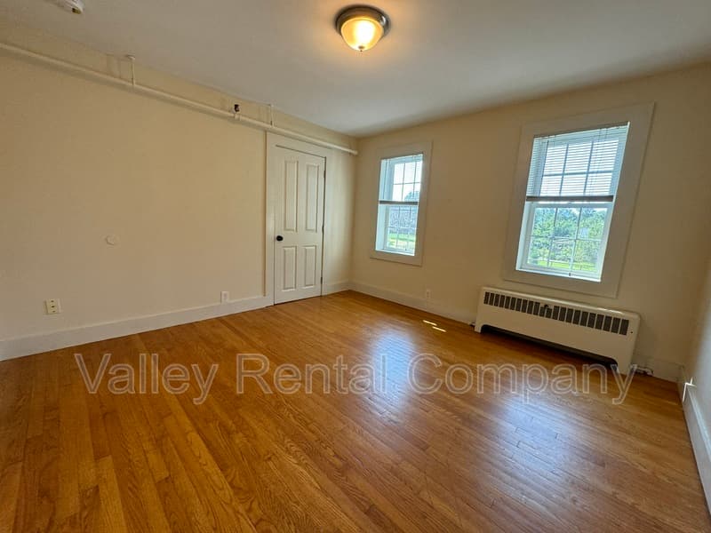 Hadley Condo: 132 Middle Street - 3