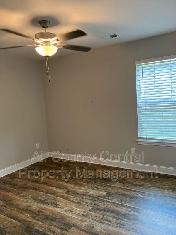 Bessemer House: 3870 Barton Lane