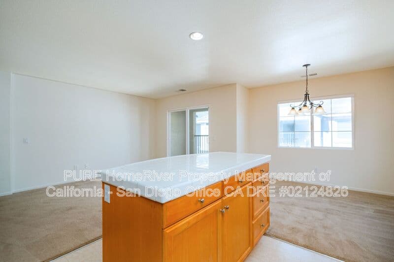 Chula Vista House: 1435 Claude Lane