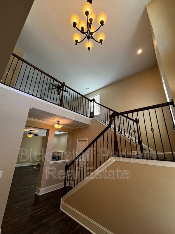 Fortson House: 9468 Forest Crown Drive