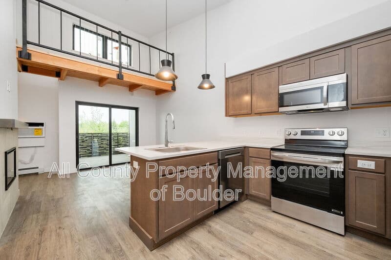 Boulder Condo: 2301 Pearl Street