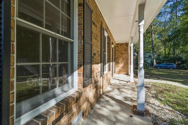 Williamsburg House: 115 King Henry Way