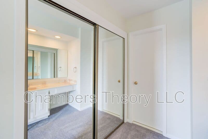 Arlington Condo: 2412 S. Walter Reed Dr