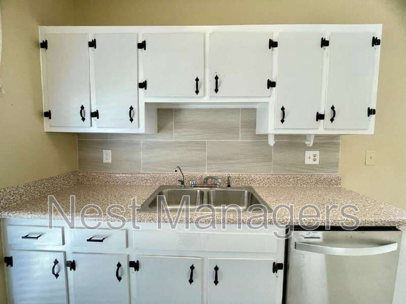 Fayetteville House: 4609 Fen Court
