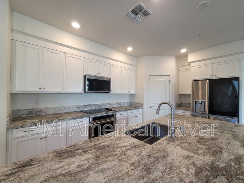 Sacramento House: 3050 River Trout Walk