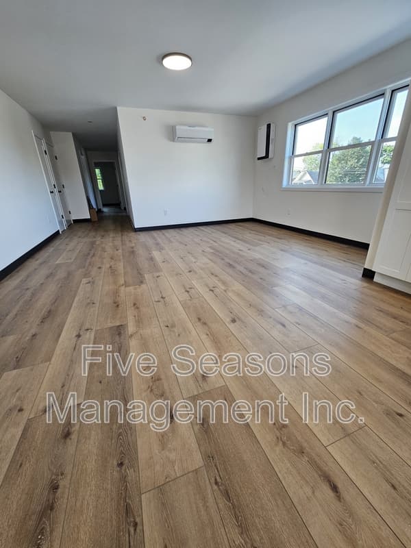 Burlington Condo: 199 King Street - 6
