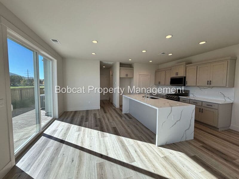 Carson City House: 1383 Vine Gate Rd