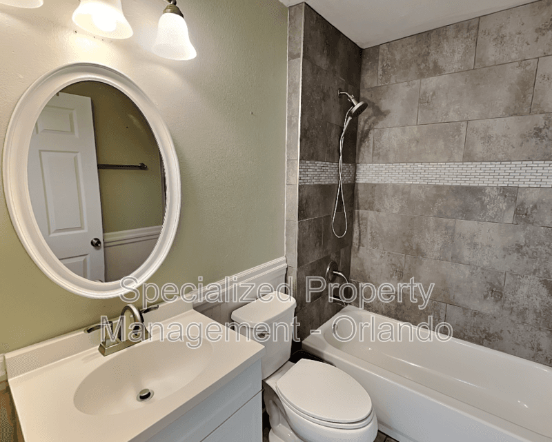 Orlando House: 3512 Stonefield Dr