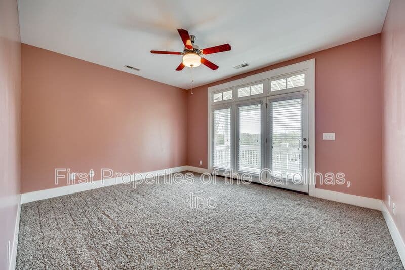 Rock Hill House: 799 Herrons Ferry Rd.