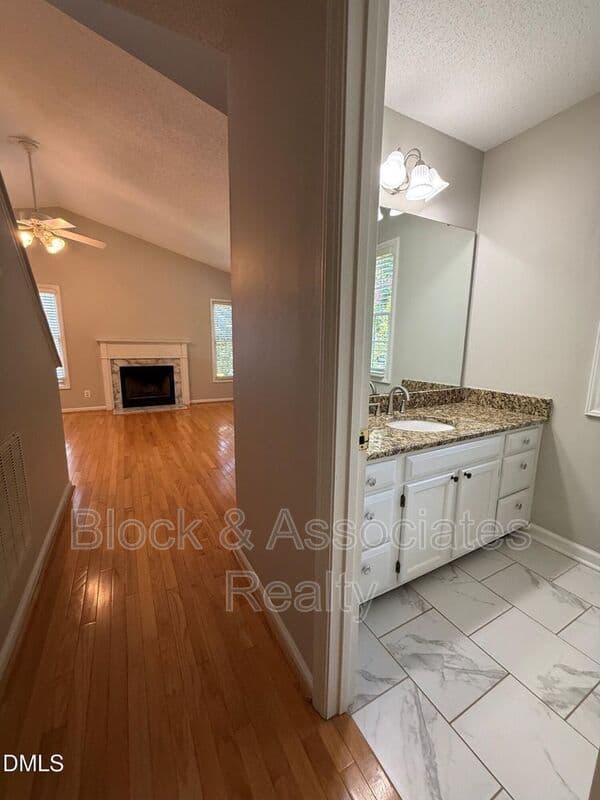 Cary House: 223 Mint Hill Drive
